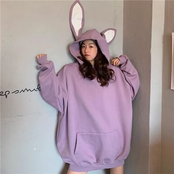 alt text: Áo hoodie màu xanh nhạt có tai thỏ