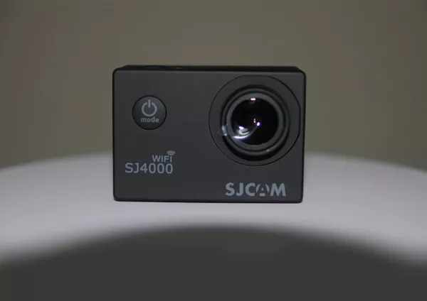 alt text: camera hành trình SJCAM SJ4000