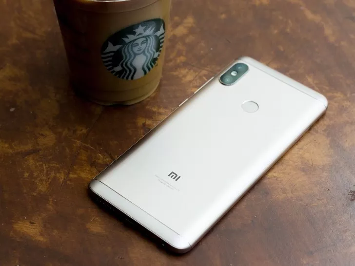 alt text: Camera kép Xiaomi Redmi Note 5 Pro