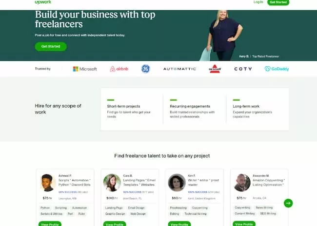 alt text: Freelancer tìm kiếm công việc trên Upwork