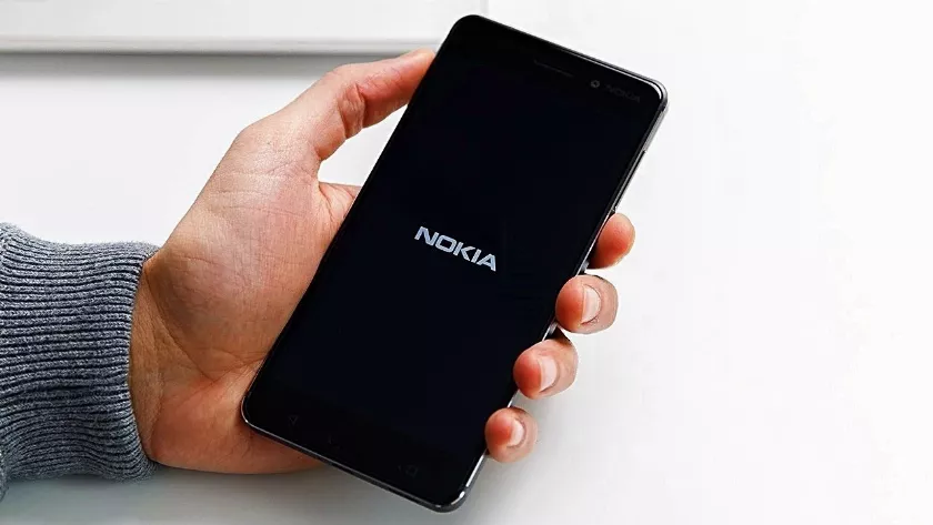 alt text: Hình ảnh cận cảnh mặt lưng Nokia 8, nổi bật cụm camera kép