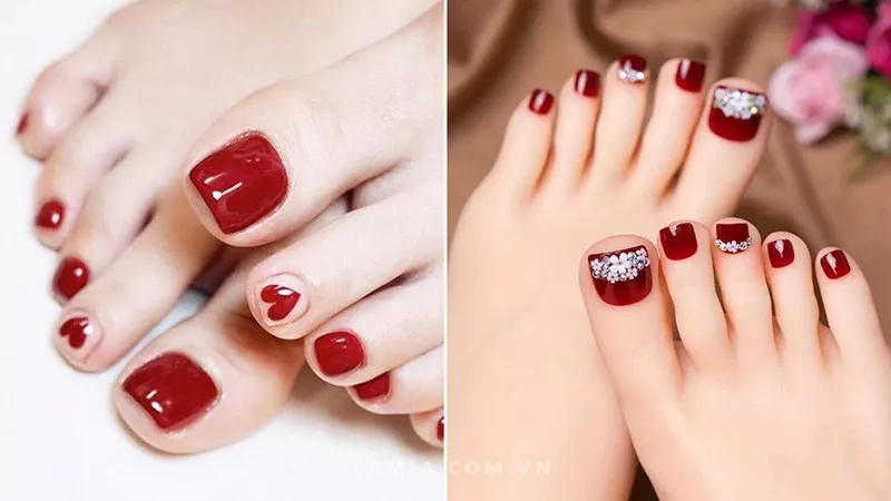 alt text: Mẫu nail chân màu đỏ kết hợp họa tiết