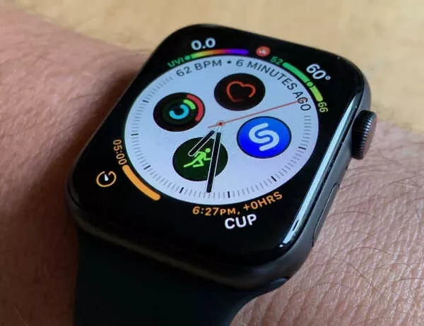 alt text: Tính năng đo nồng độ oxy trong máu trên Apple Watch Series 6