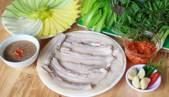 Bánh tráng cuốn thịt heo