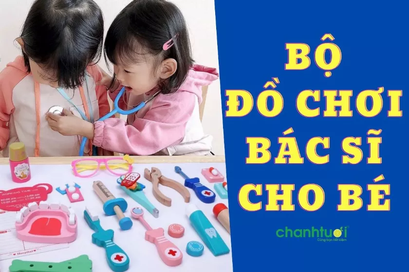 Bé gái chơi đồ chơi bác sĩ