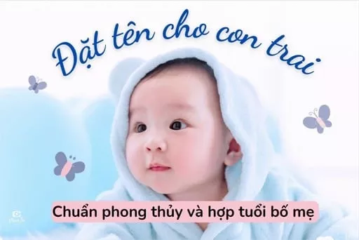 Bé trai cười toe toét