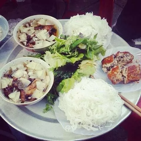 Bún chả lá lốt