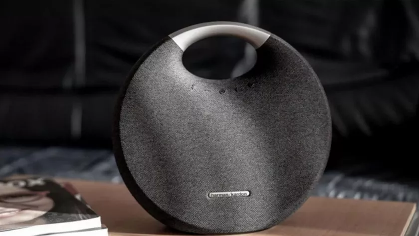 Cảm nhận Harman Kardon Onyx Studio 5 sau 1 năm sử dụng