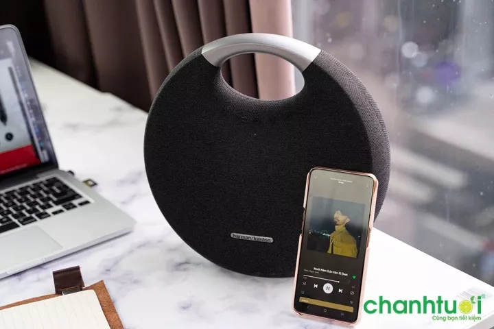 Harman Kardon Onyx Studio 5 đánh giá chi tiết về thiết kế và chất âm -Shopee Blog