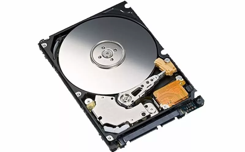 HDD là gì? So sánh ổ cứng HHD và SSD nên dùng loại nào?