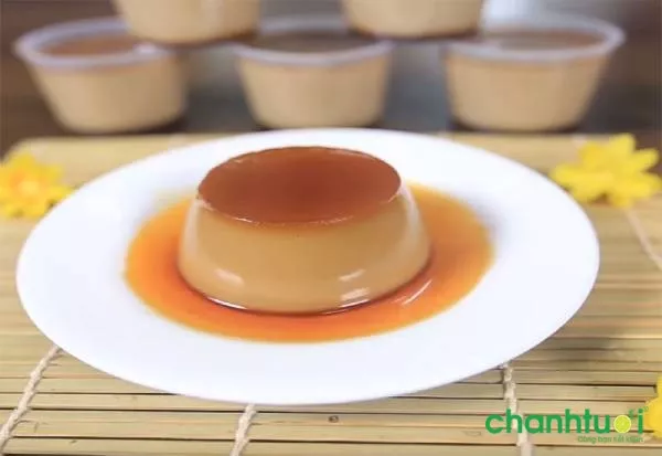 Làm bánh flan bằng lò vi sóng