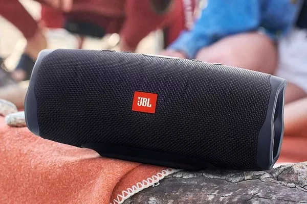 Loa Bluetooth giá rẻ JBL Charge 4