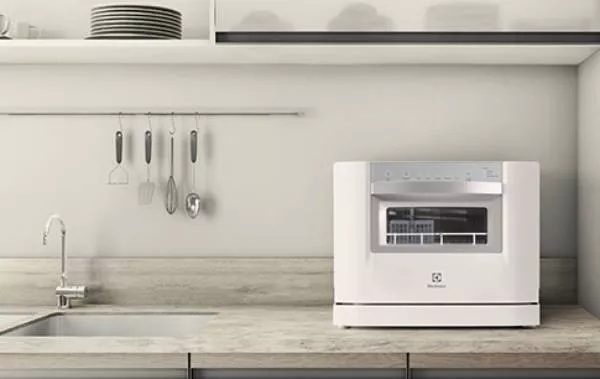 Máy rửa bát mini Electrolux