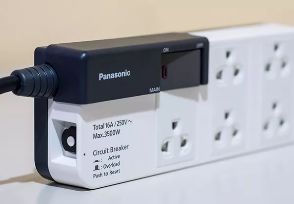 Ổ cắm điện Panasonic