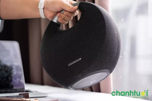 Review Harman Kardon Onyx Studio 5: độc đáo, âm thanh chất lượng - GolmartViệt Nam