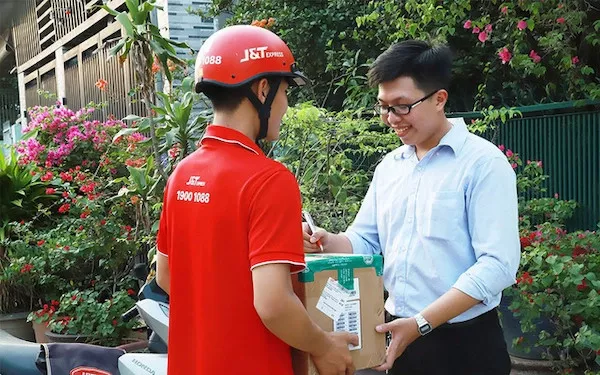 Shopee có cho kiểm tra hàng không? Một số lưu ý cần biết