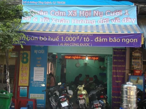 Tô Phở Hạnh Phúc 1.000 đồng phục vụ người nghèo ở Sài Gòn