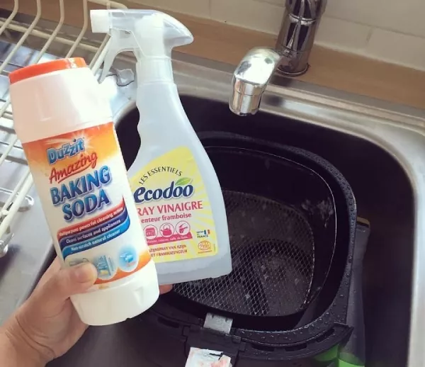 Vệ sinh bằng baking soda