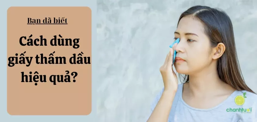 alt text: Giấy thấm dầu giúp kiểm soát dầu thừa trên da mặt