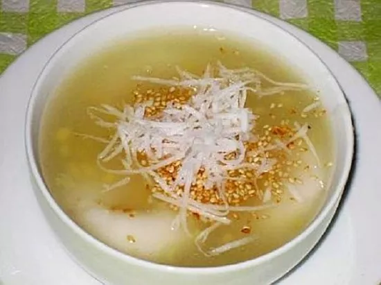 Gia đình cùng làm bánh trôi bánh chay