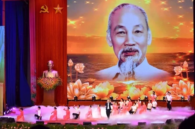 Hình ảnh minh họa hoạt động kỷ niệm ngày sinh Chủ tịch Hồ Chí Minh