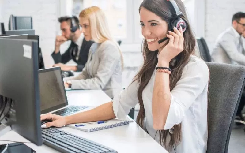 Hướng dẫn liên hệ tổng đài Prudential