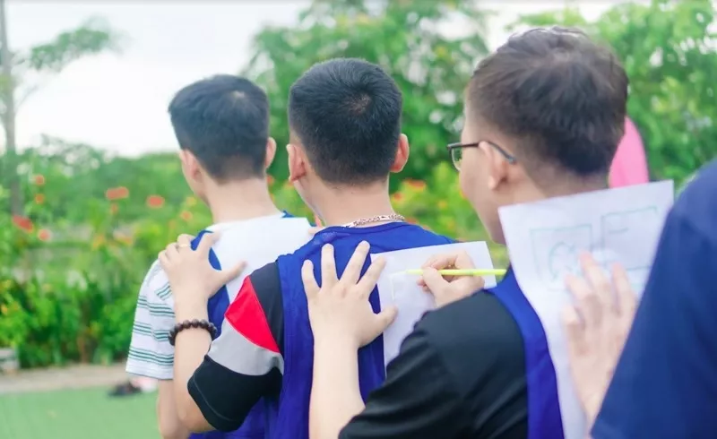 Vẽ hình tiếp nối